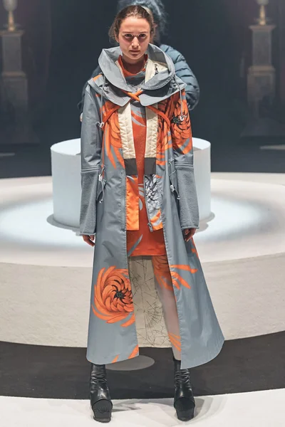 Look 44